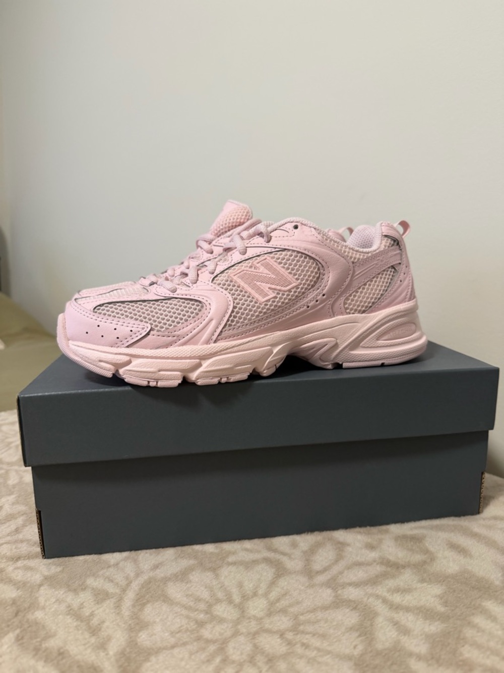 *SOLD* New Balance 530 Sneakers